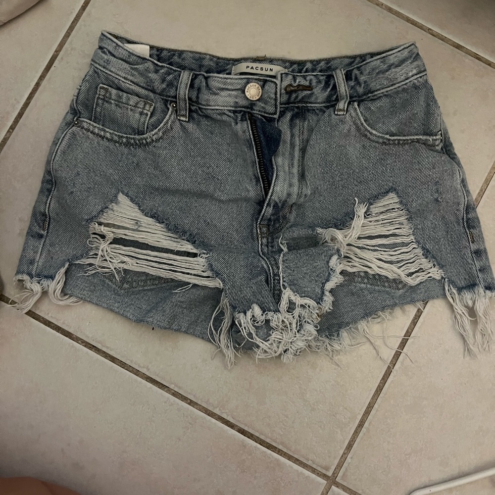 Pacsun ripped shorts size 24
